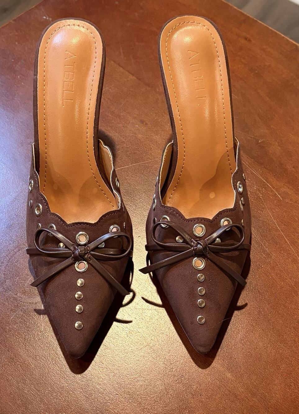 ATBELL Women’s Brown Pointed Toe Mule Heels Slip-On Bow Studded Accent Size 7